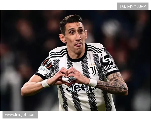 曼联欧联杯主场四球完胜皇家贝蒂斯晋级形势大好 曼联欧联杯主场四球完胜皇家贝蒂斯晋级形势大好