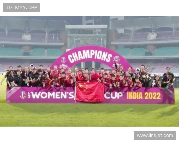 中国女足勇夺亚洲杯冠军 决赛逆转战胜日本队迎来历史性胜利 中国女足勇夺亚洲杯冠军 决赛逆转战胜日本队迎来历史性胜利