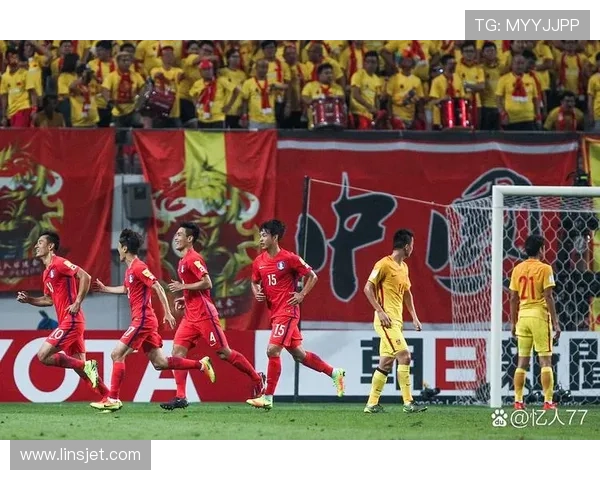 中国足球新星崛起 打破多项纪录助力国足再创辉煌