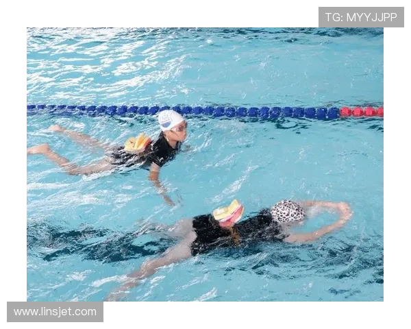 国足逆转取胜掀起全国热潮年轻球员闪耀赛场点燃全民激情