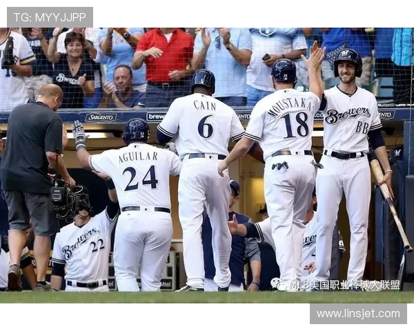 森林狼俱乐部重塑辉煌之路:从重建到争夺季后赛的成功转型 森林狼俱乐部重塑辉煌之路:从重建到争夺季后赛的成功转型