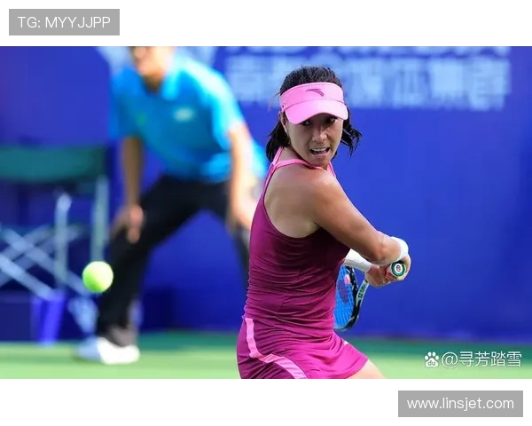 网球赛事激战正酣，明星选手争夺年终总决赛资格引发热议