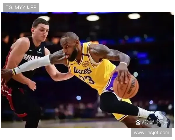 NBA季后赛焦点战爆冷黑马逆袭豪强全场高潮不断上演绝境反扑战