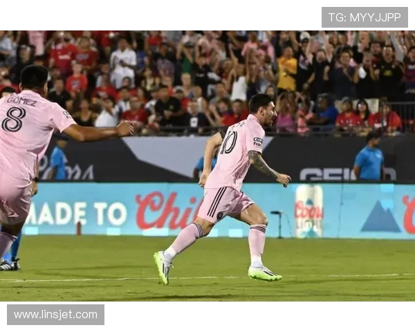 梅西加盟国际迈阿密后首场比赛表现惊艳引发全球关注