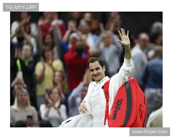 费德勒宣布退役后首度公开亮相 网球传奇与球迷分享心路历程